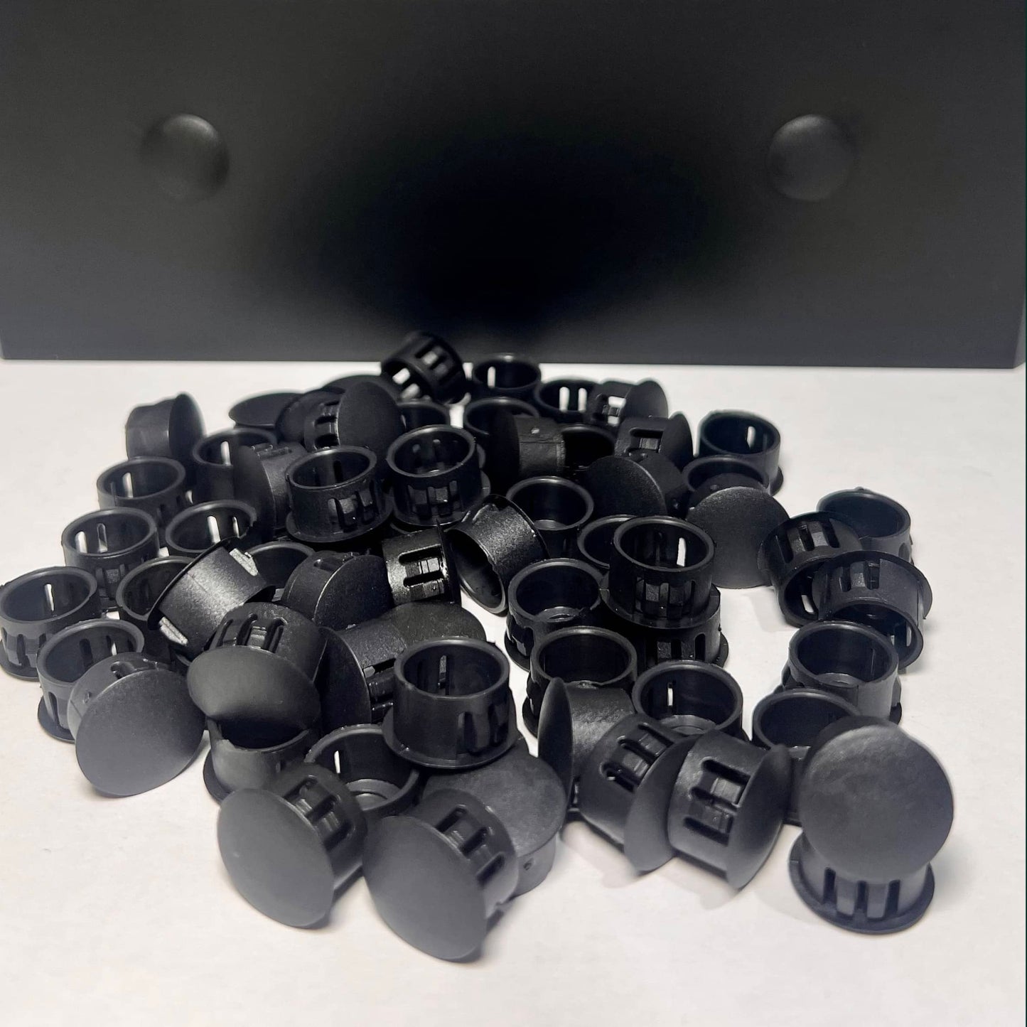 50 Pack Plastic Replacement 5/8" Plugs for Aluminum Patio Covers